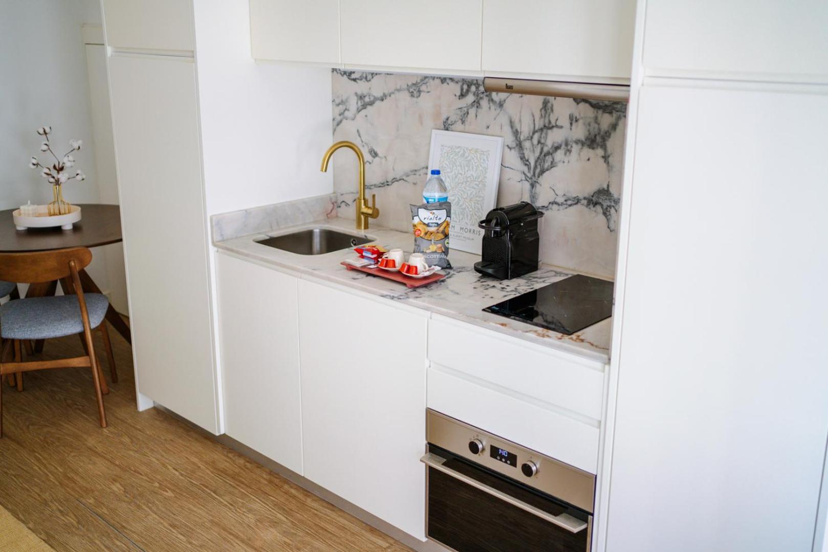 Downtown Terrace Flat With Ac And Patio - Feel Like A Local Apartamento Porto Exterior foto